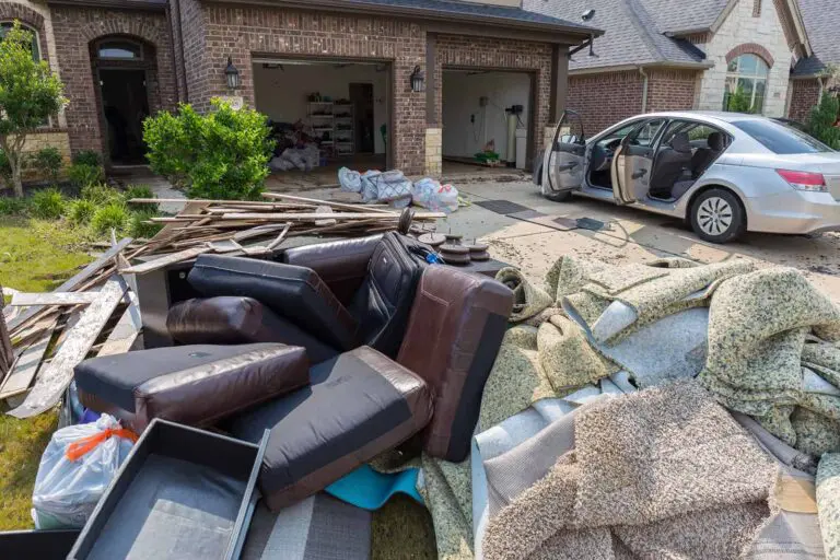24/7 Emergency Storm Damage Restoration & Repair Services in West Palm Beach, Florida